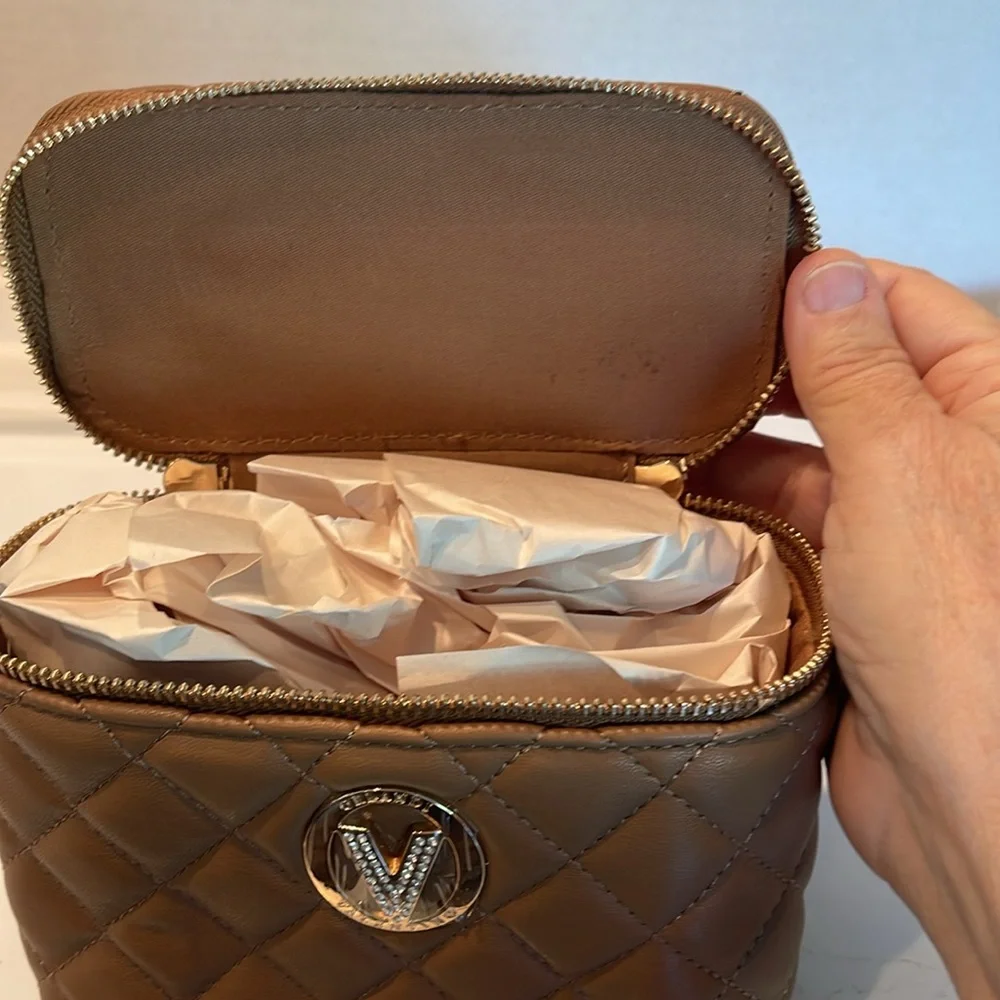 NWT $330 Valentino Orlandi Taupe Quilted Bag Vegan Leather 2 ways to carry style - Picture 10 of 17